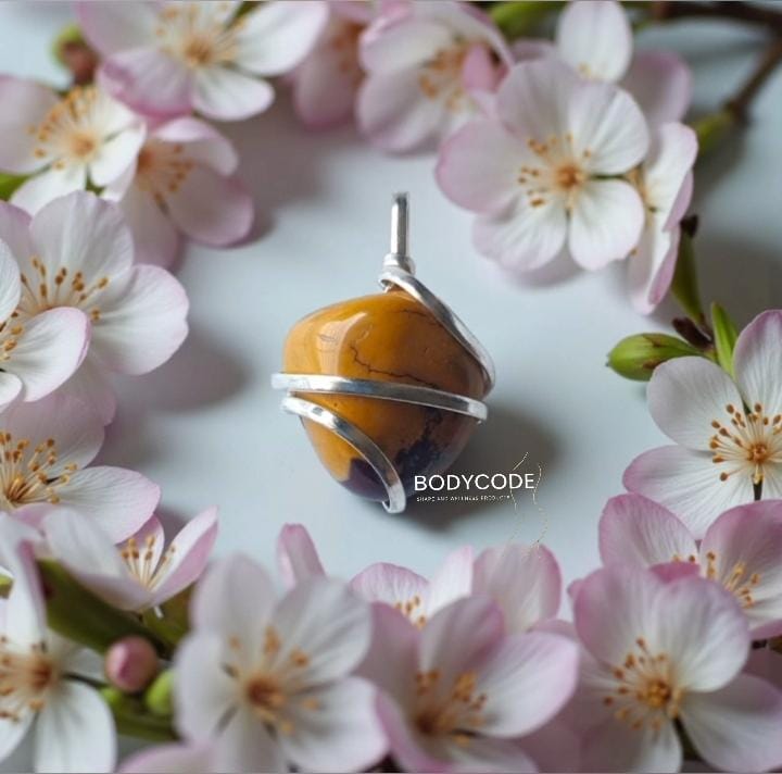 Mohkite Tumble Pendant 
₹ - 1500/- + Certificate